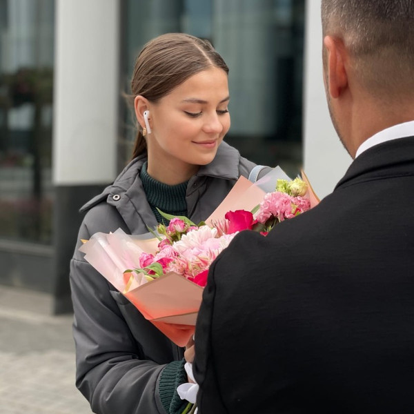 Доставка цветов в Павловском — купить букет недорого | Маркет-цветов